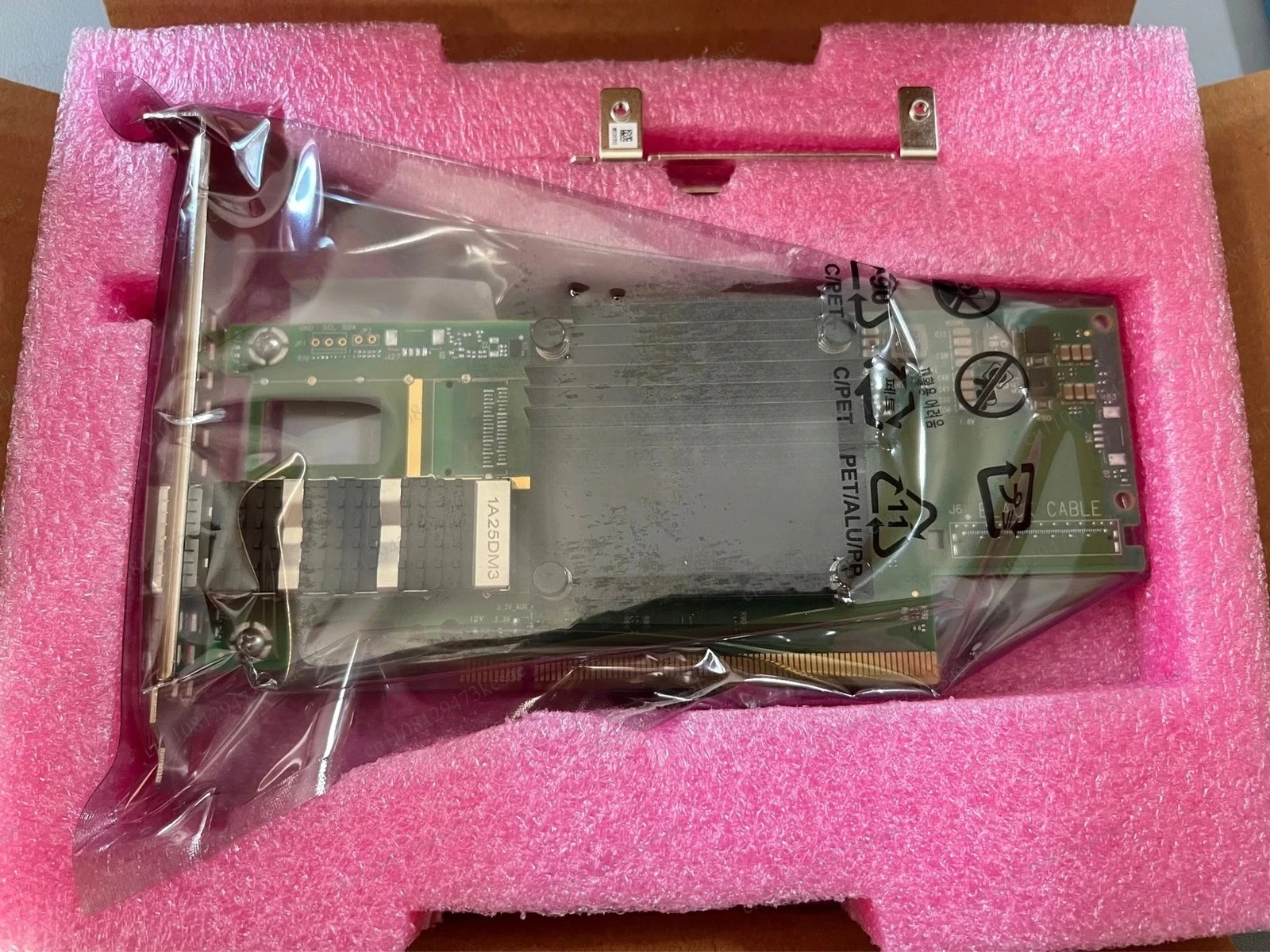 Фото Для адаптера Mellanox ConnectX-6 MCX653105A-ECAT 100GbE, однопортовый QSFP56, PCIe 4.0 x16, EDR/HDR100 IB 2. Функция и сценарий №2
