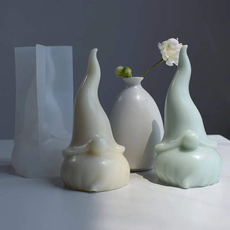 Силиконовая форма в виде медвежьего санты для свечей