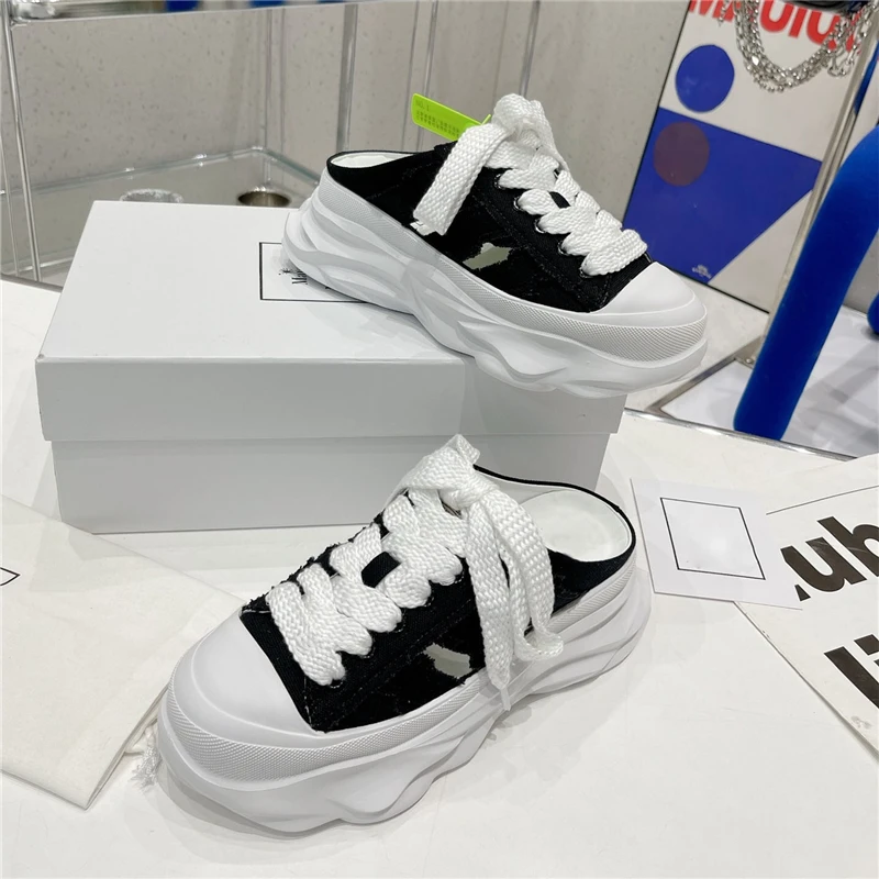 

2022 New Retro dissolving shoes thick bottom casual canvas shoes breathable in summer wearing Baotou half slippers for women