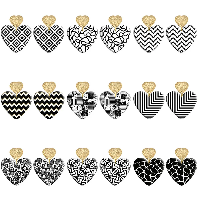 

Black And White Love Acrylic Heart Hook Earrings For Women Piercing Ear Drop Dangle Jewelry R2190