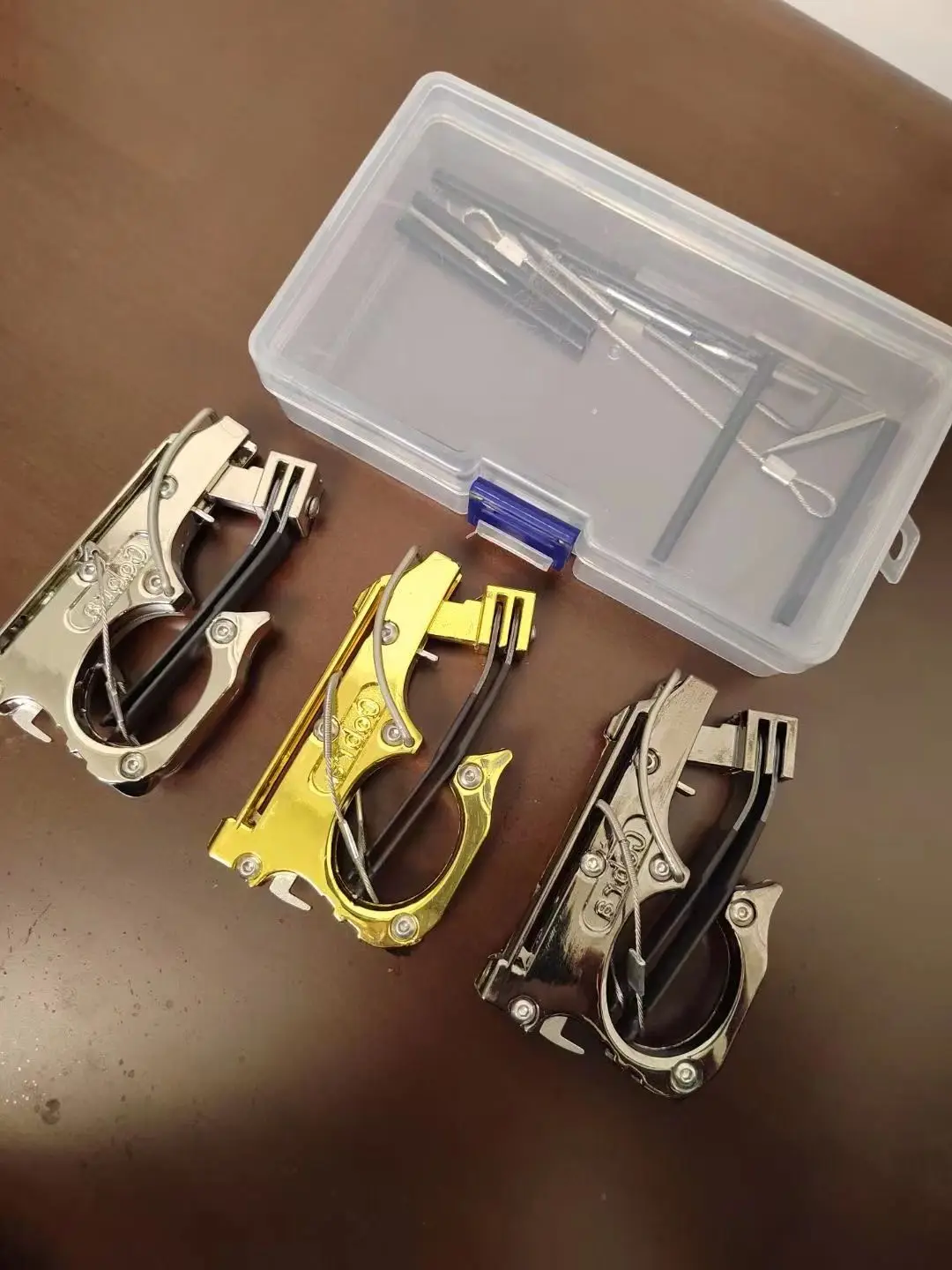 

Beginners High Quality Metal Cobra Shooting Practice Toys Collection Bow and Arrow Shooting Range Outdoor Fishing Archery Tools