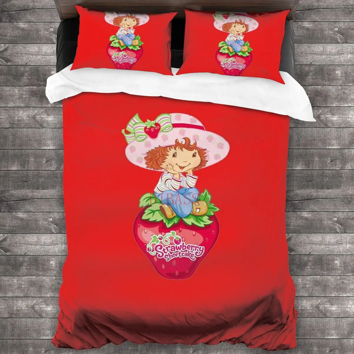 

Strawberry Shortcake Cartoon Soft Microfiber Comforter Set with 2 Pillowcase Quilt Cover With Zipper Closure