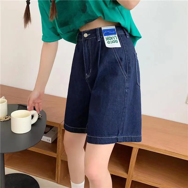 

Джинсовые шорты с высокой талией и широкими штанинами