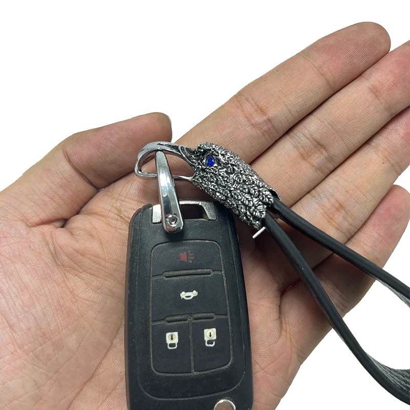 

Cars Key Ring Key Chain Cars Carbon Fiber Texture for Haval Cars Accessories