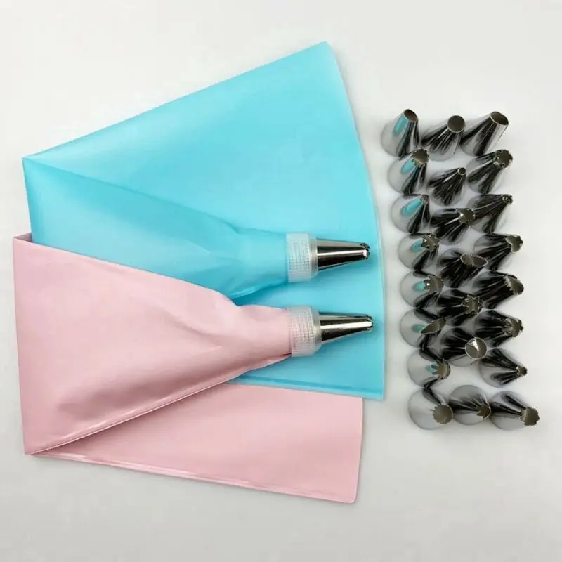 

Confectioner Kit Reusable Cream Bag + 24 Beaks for Decoration Decorator Craft Cake and Candy Confectionery
