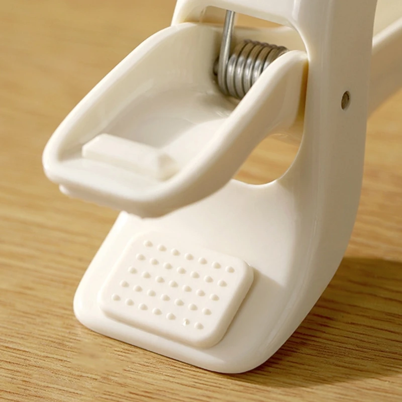 Семейный безопасный зажим для кухонной чаши с термостойкой пластиковой ручкой