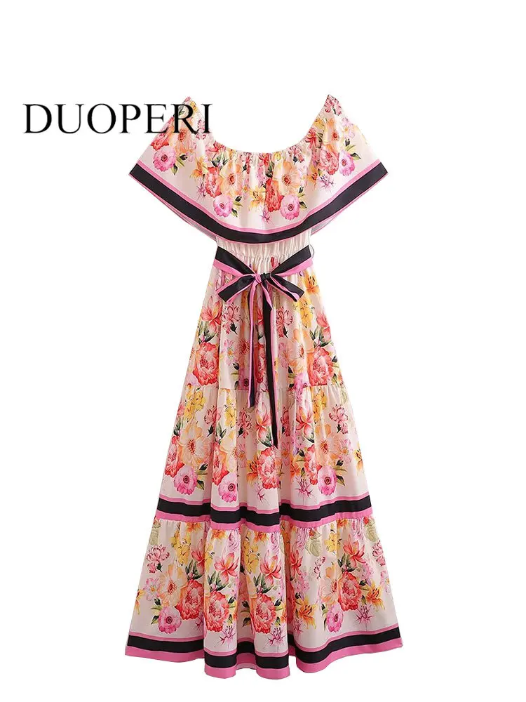 

Платье-миди с цветочным принтом и поясом, с открытыми плечами