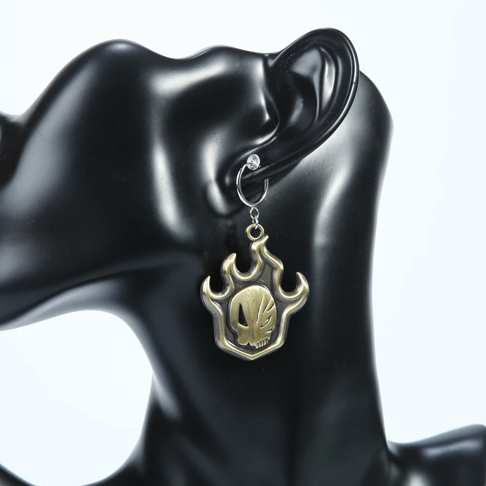 Висячие серьги в стиле аниме с отбеливателем Подвесные виде черепа