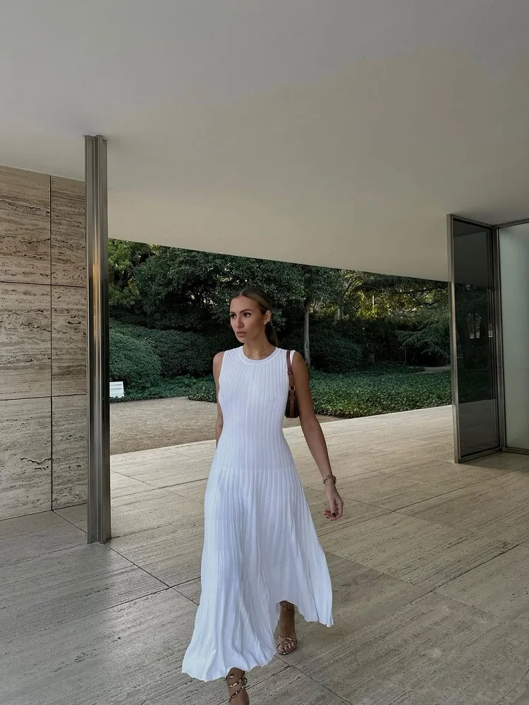 

2023 Spring Women Elegant Pleatd Kintted Maxi Dress Sexy Fashion O-neck Sleeveless Ankle-length Dresses Female Casual Chic Dress