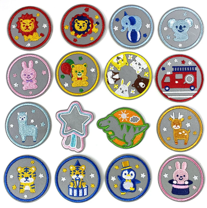 

30 Skus 10 Pcs Cartoon Animal Embroidered Reflextive Patches Clothing Hat Bag Shoe Repair Phone Gift Box Decor DIY Accessory
