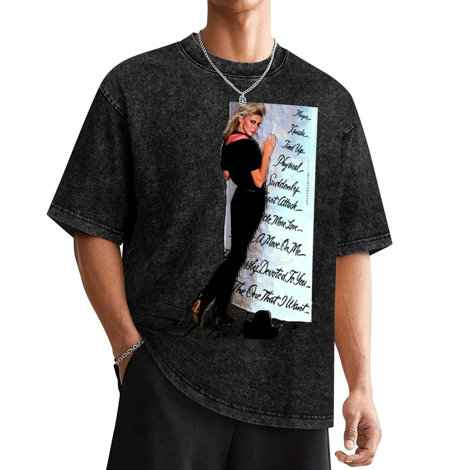 Мужская футболка PopRetroDisco Olivia Newton-John Totally Hot Song List