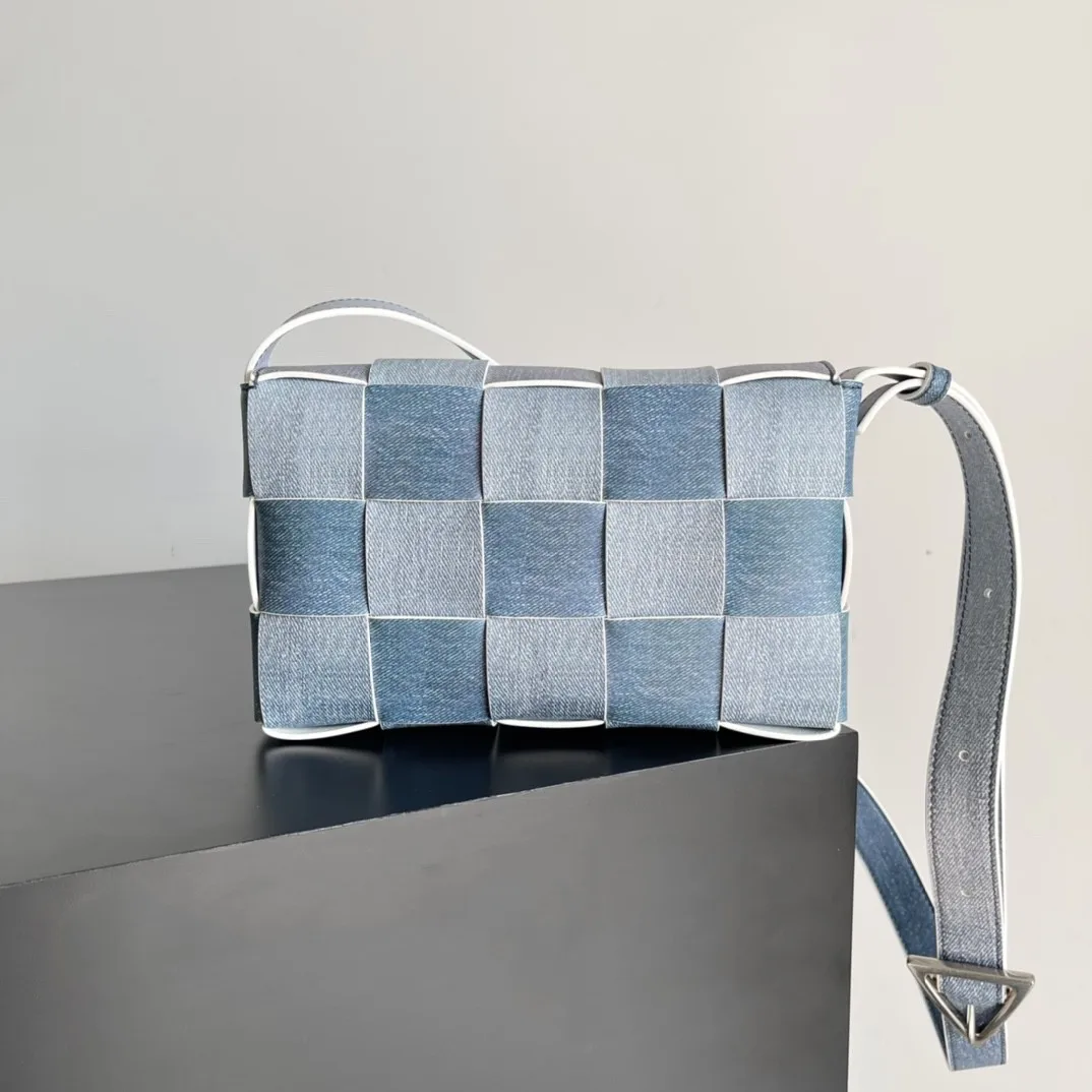 

2023 Fashion Exquisite Shopping Bag Luxury Denim Weave Women's Subaxillary Bag High Quality Causal All-match Crossbody Purse