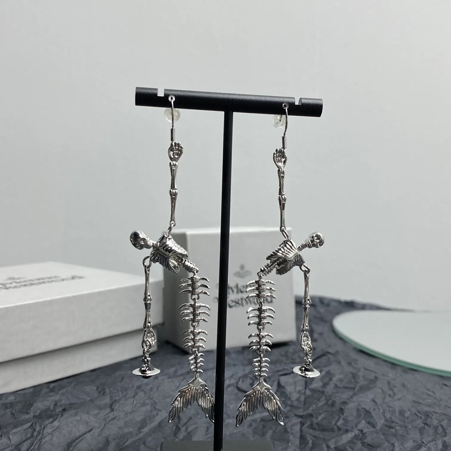 

European and American fashion personality mermaid bone earrings