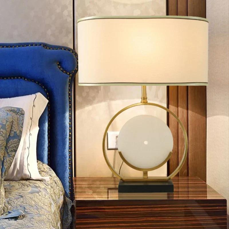 Настольная лампа в скандинавском кремовом стиле современная простая роскошная