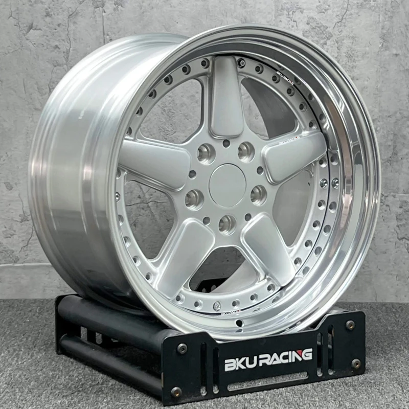 Фото Комплект из 2 кованых дисков 5x120 для BMW E46 E34 E90 E92 E60 E38 E39 E36 E32, 17, 18, 19 дюймов, легкосплавные, с полированным ободом №2