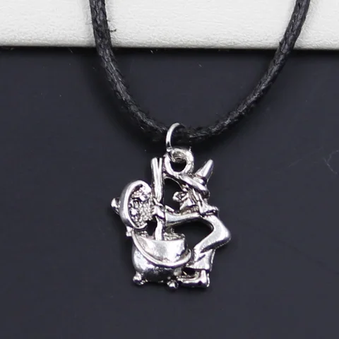 Черное колье из искусственной кожи hroryn