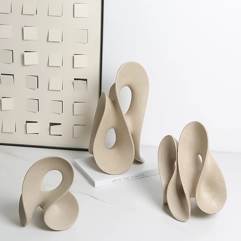 Абстрактные скульптуры из канифоли