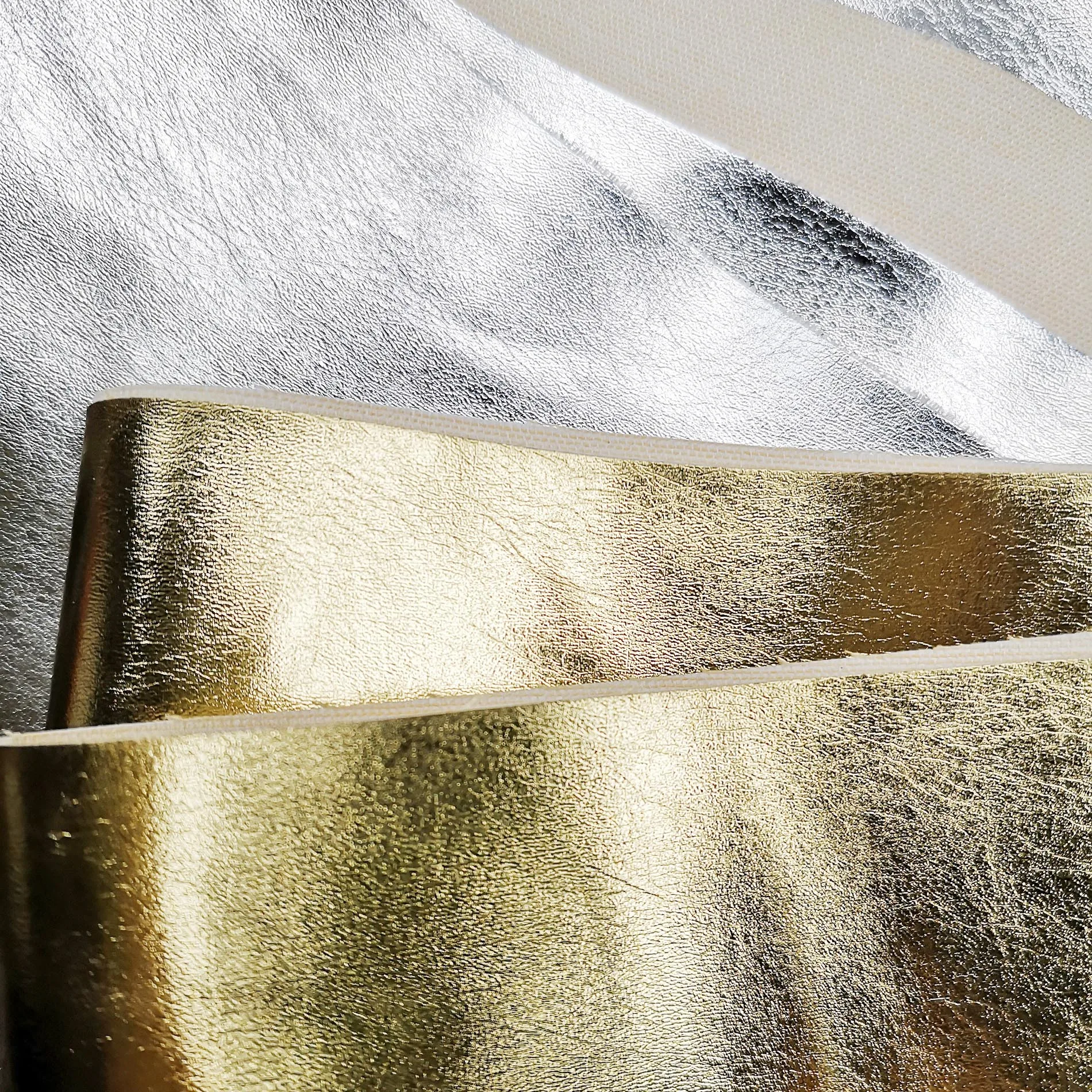 Мягкая ткань для косплея Золотая искусственная кожа изготовления поделок