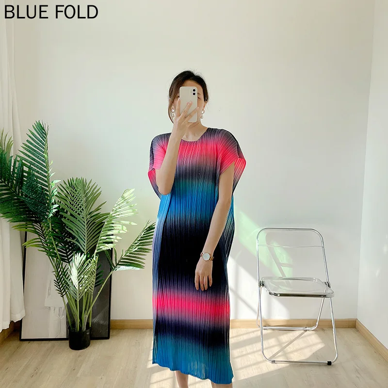 

Miyake, плиссированное платье с градиентом, темперамент, женское летнее платье с коротким рукавом, а-силуэта, новый дизайн, тонкое длинное платье, элегантное платье