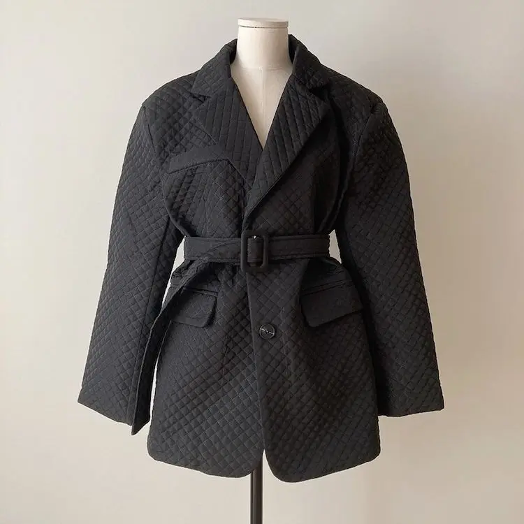 2021  Women's Autumn and Winter Jacket Geometric Three-dimensional Diamond Loose Suit Retro Lapel Lining Cotton Jacket with Belt