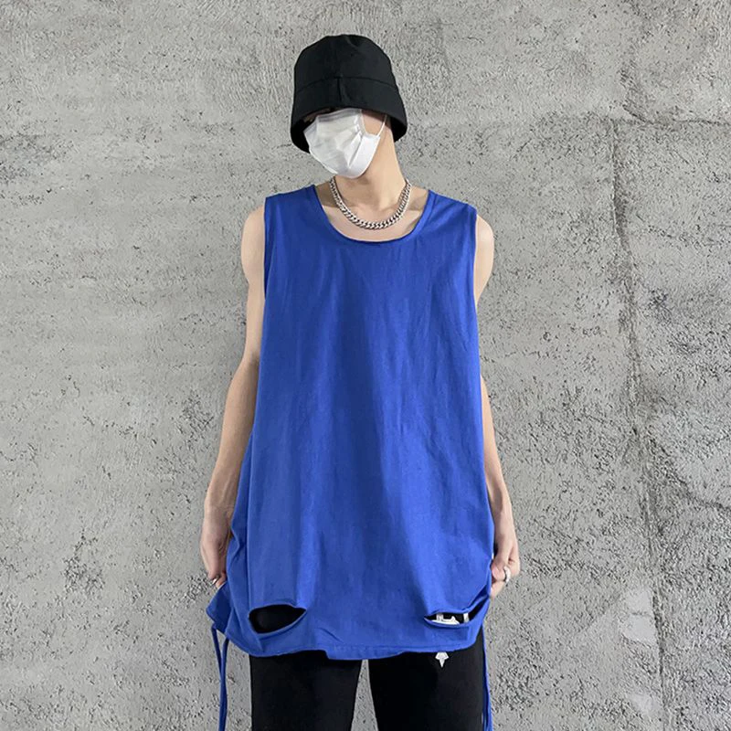 Летняя тонкая мужская жилетка с дырками