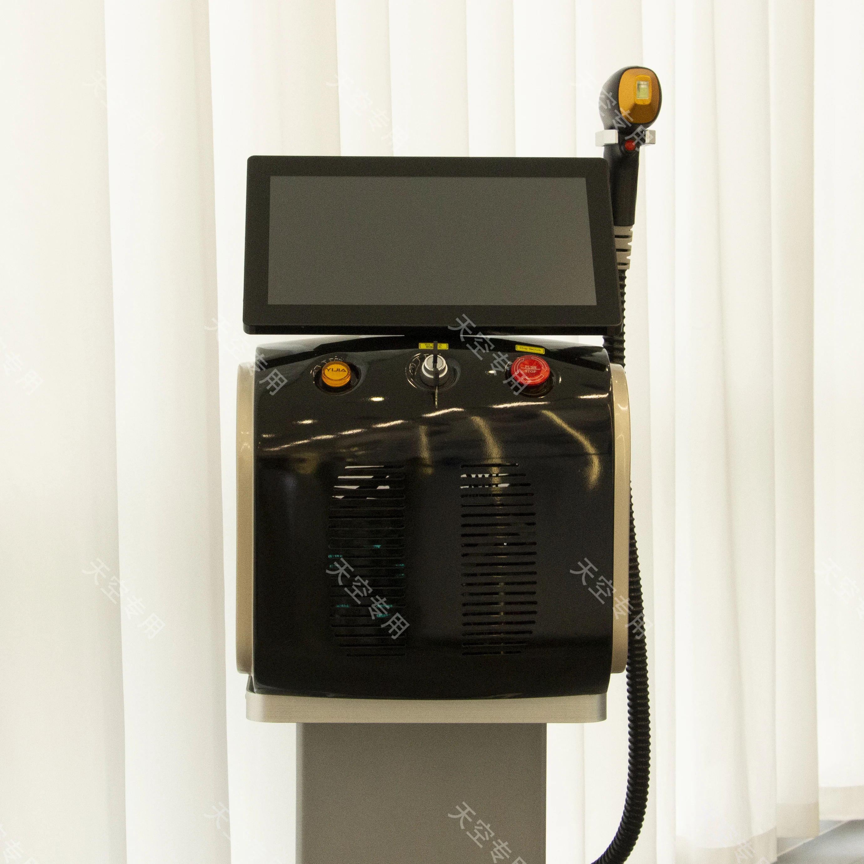 Новейший диодный лазер 2024 профессиональный прибор для удаления волос с тремя