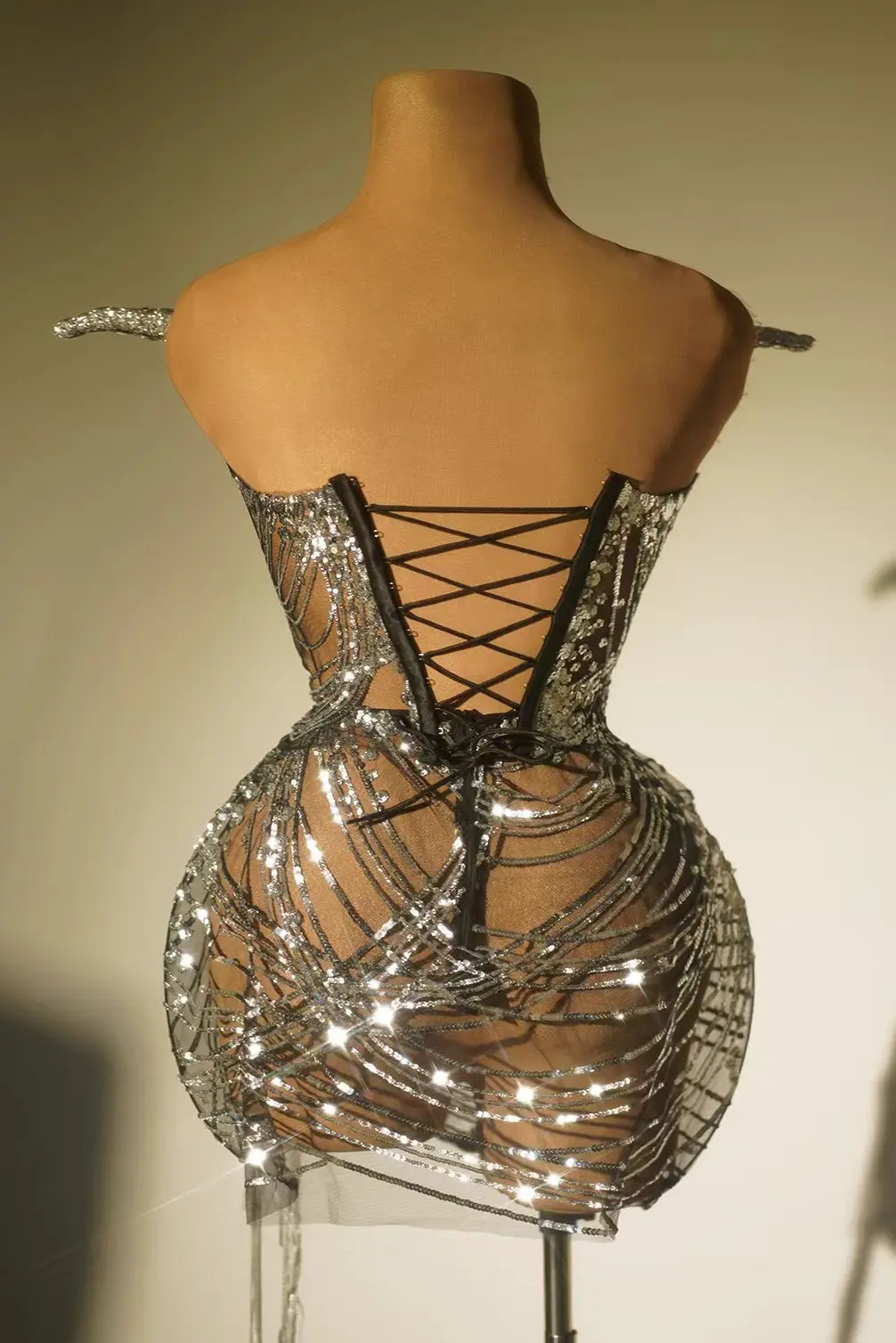 Модное платье с цепочкой и блестками облегающий сексуальный костюм ведущей