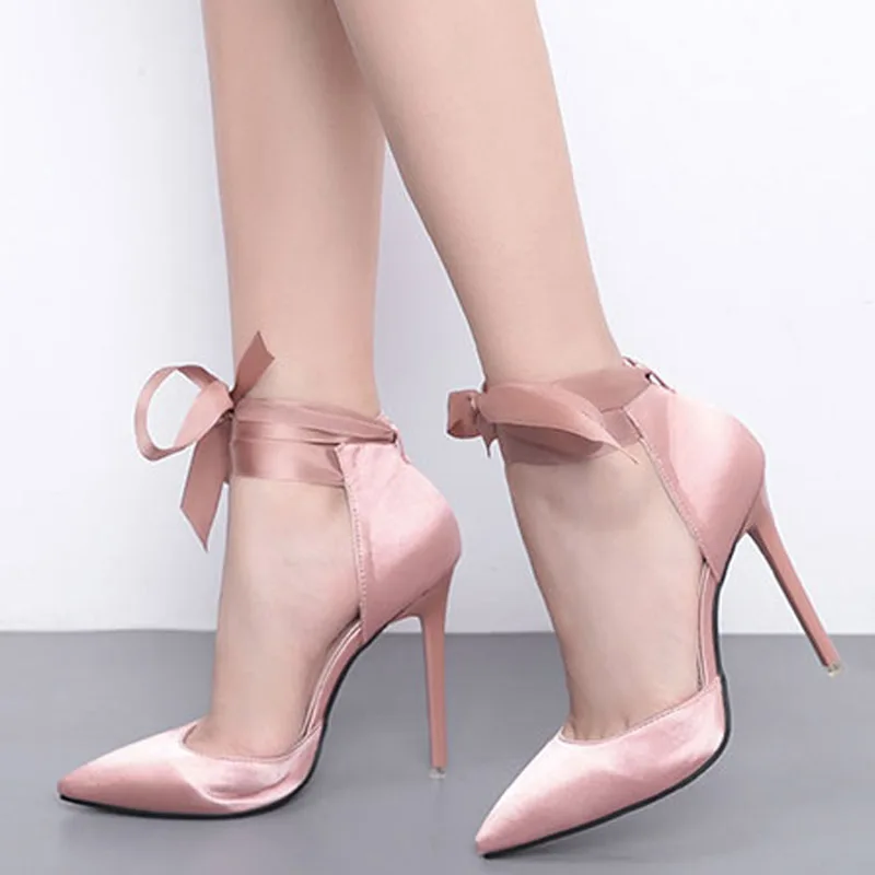 

2022 High Heels Pointed Toe Shoes Shallow Mouth Lace-Up Sandals Ladies Brief Pumps Hollow Slip On Latest Spikes Beige Gold Fine