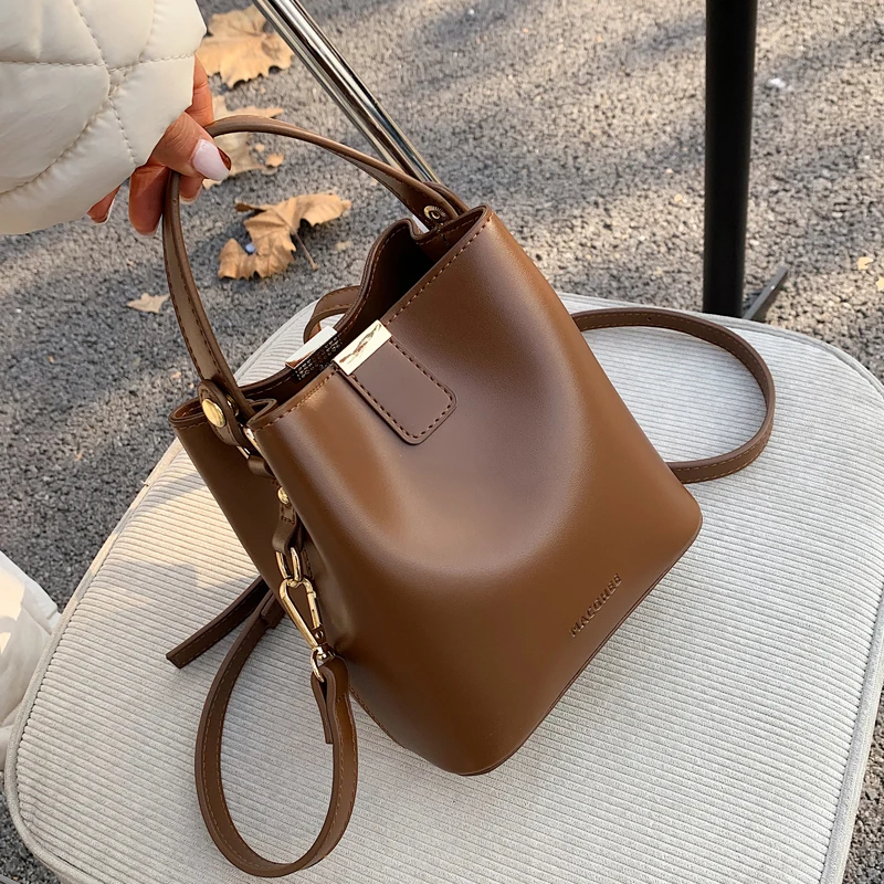 

2022 Women's Bucket Crossbody Bags Fashion Solid Color PU Leather Designer Handbags Ladies Shoulder Messenger Purses Sac A Main