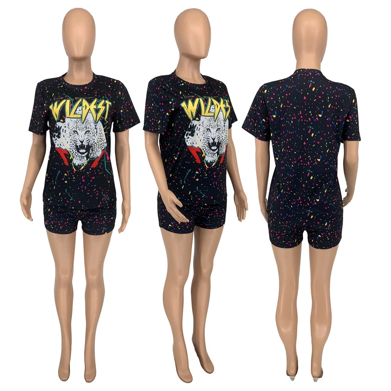 Женский комплект из футболки с коротким рукавом и шортов