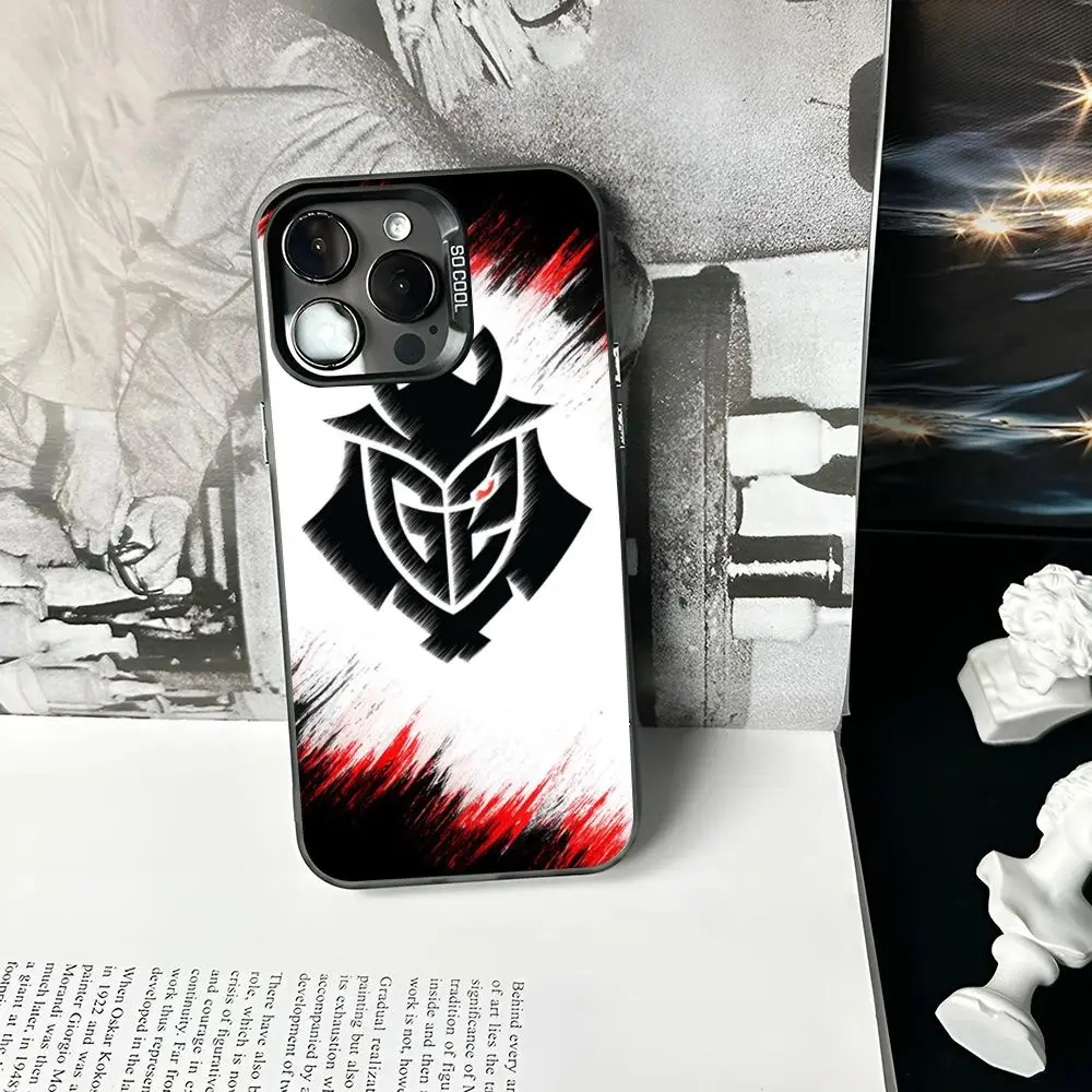 Чехол для телефона G2 ESports матовый серебристый цвет iPhone 16 15 14 13 12 11 Pro Max Plus XS X