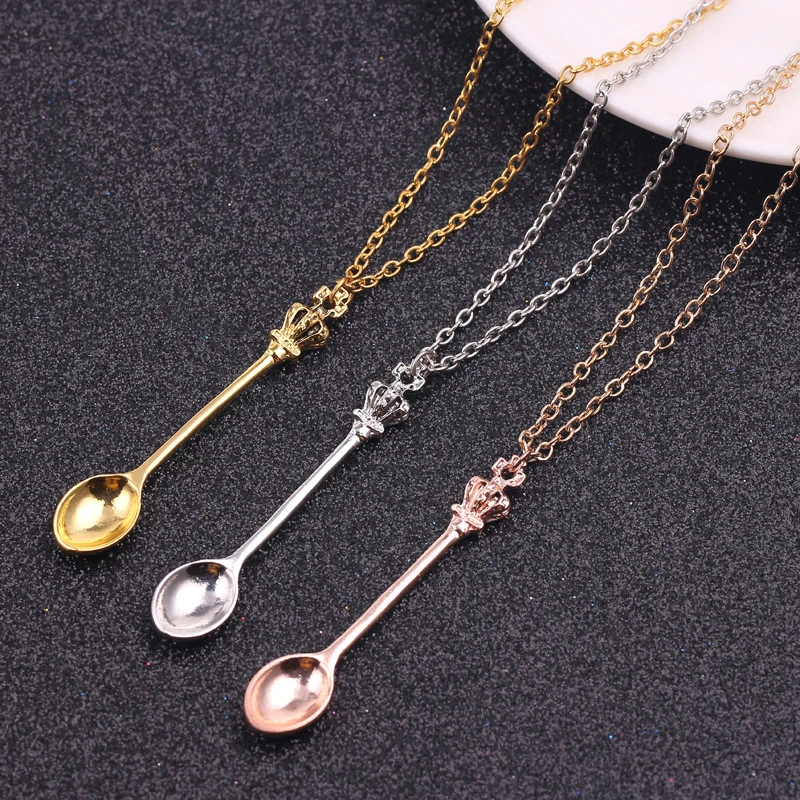 

Charm Tiny Tea Spoon Shape Pendant Necklace With Crown For Women 4 Colors Creative Mini Long Link Jewelry Spoon Necklace