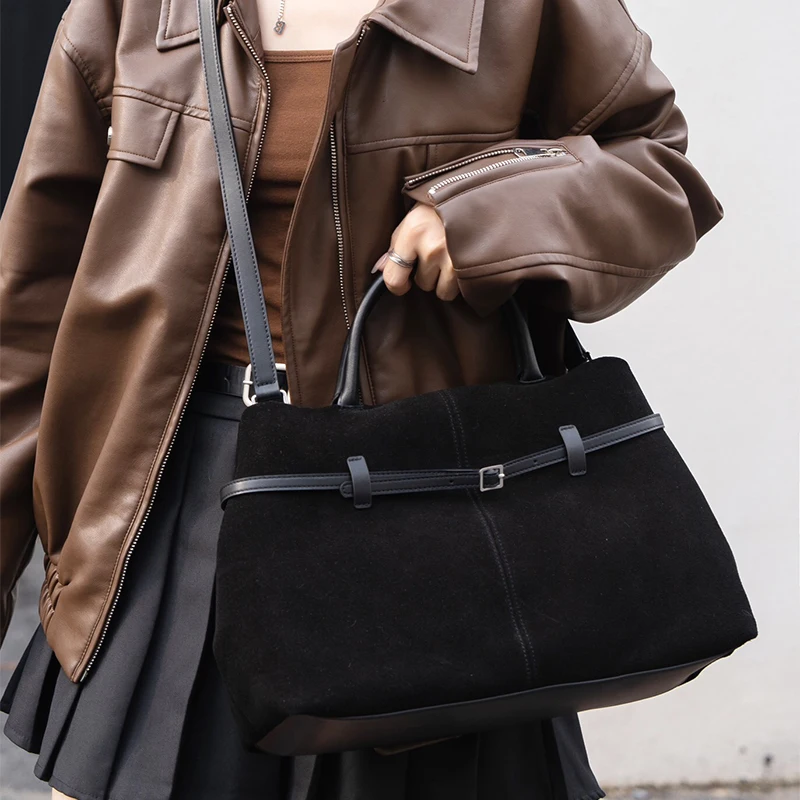 Новая сумка-тоут из матовой кожи на ремне кофейного цвета большая вместительная