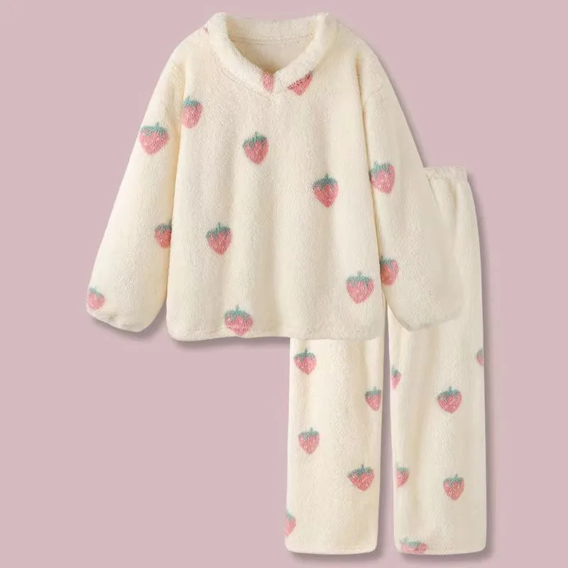 

Coral velvet winter pajamas thickened and plush cute V-neck strawberry Japanese flannel warm home clothing pajama set