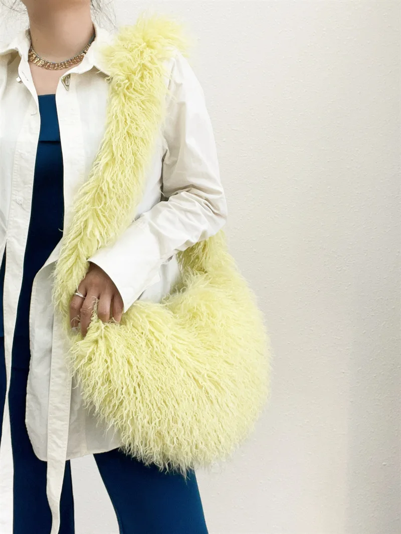 Ladies New Personality Fashion Sweet Cool Style Y2K Plush Spice Girl  Punk Large Capacity Crossbody Bag