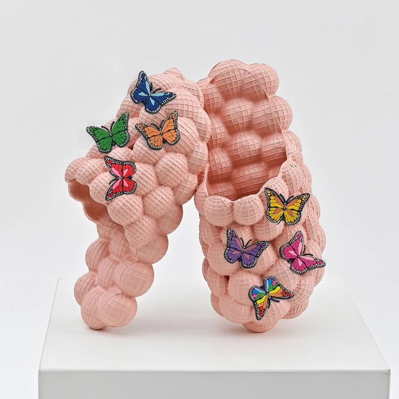 

Шлепанцы с подвесками для мужчин и женщин, пляжные сандалии-пузыри, тапки на платформе, для дома, зимние, размер 35-48, лето 2022