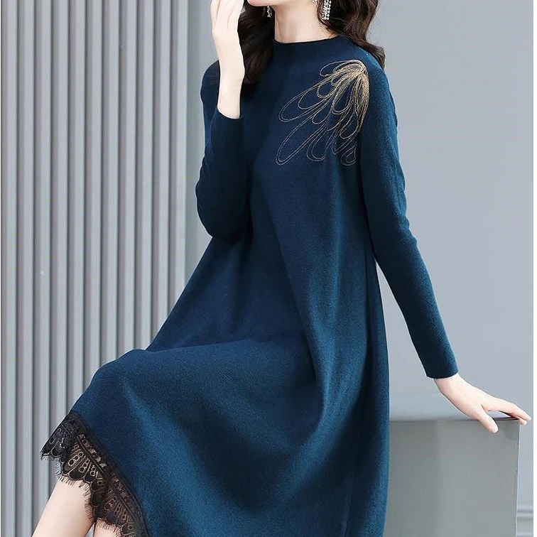 

Женское трикотажное платье-свитер, однотонное свободное ТРАПЕЦИЕВИДНОЕ ПЛАТЬЕ с высоким воротником, модель M45 на осень и зиму, 2022