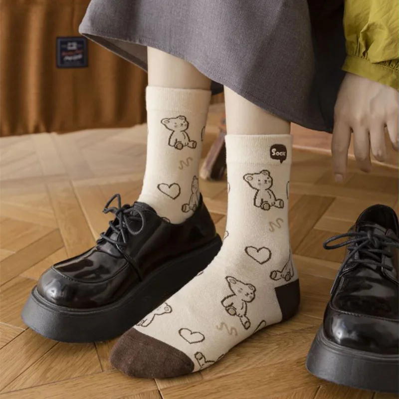 5 Pair Animal Embroidery Winter Socks Women Cartoon Brown Bear Print Cotton Long Socks Vintage Crimping Kawaii Middle Tube Lady