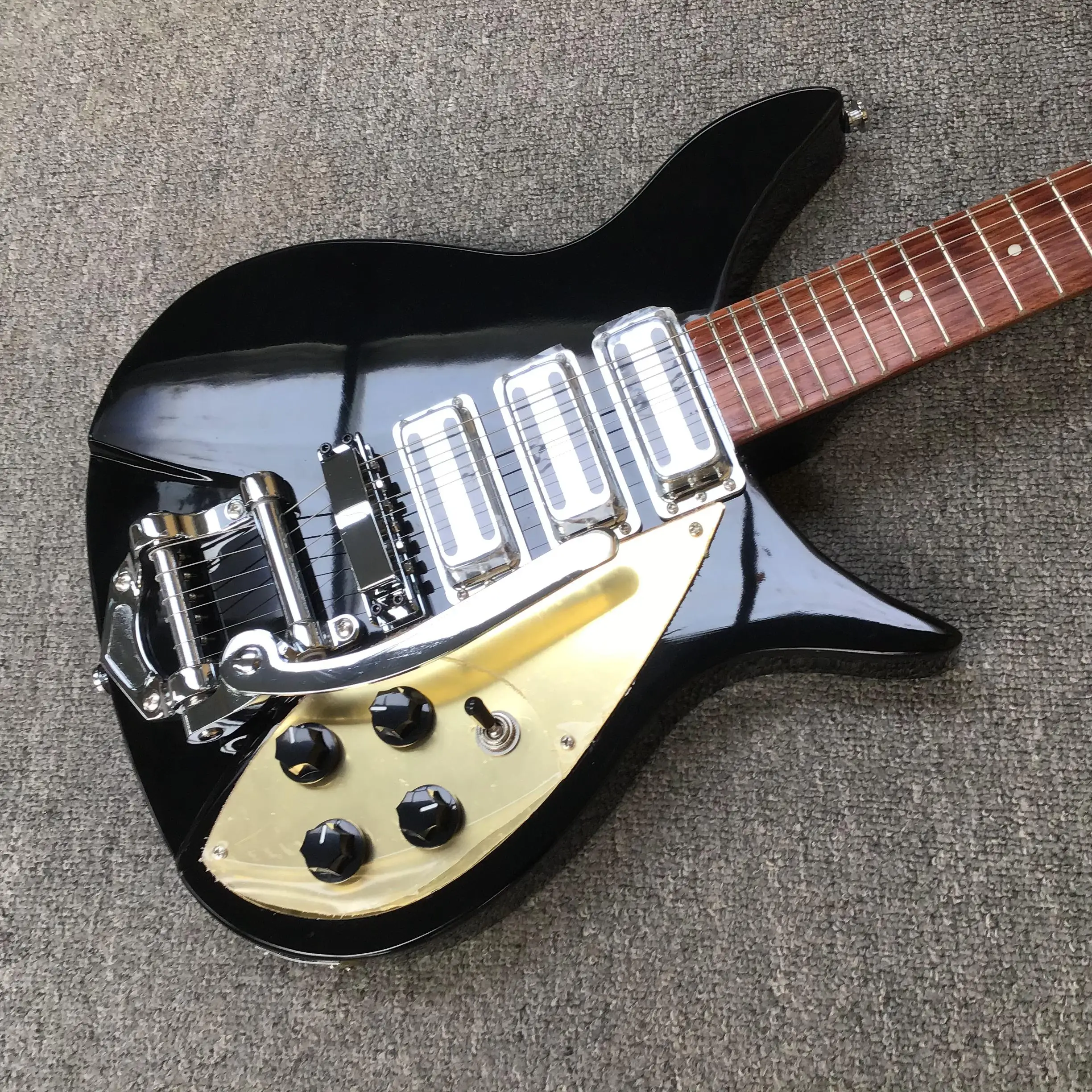 Электрогитара идеального тона яркая черная краска высококачественный материал