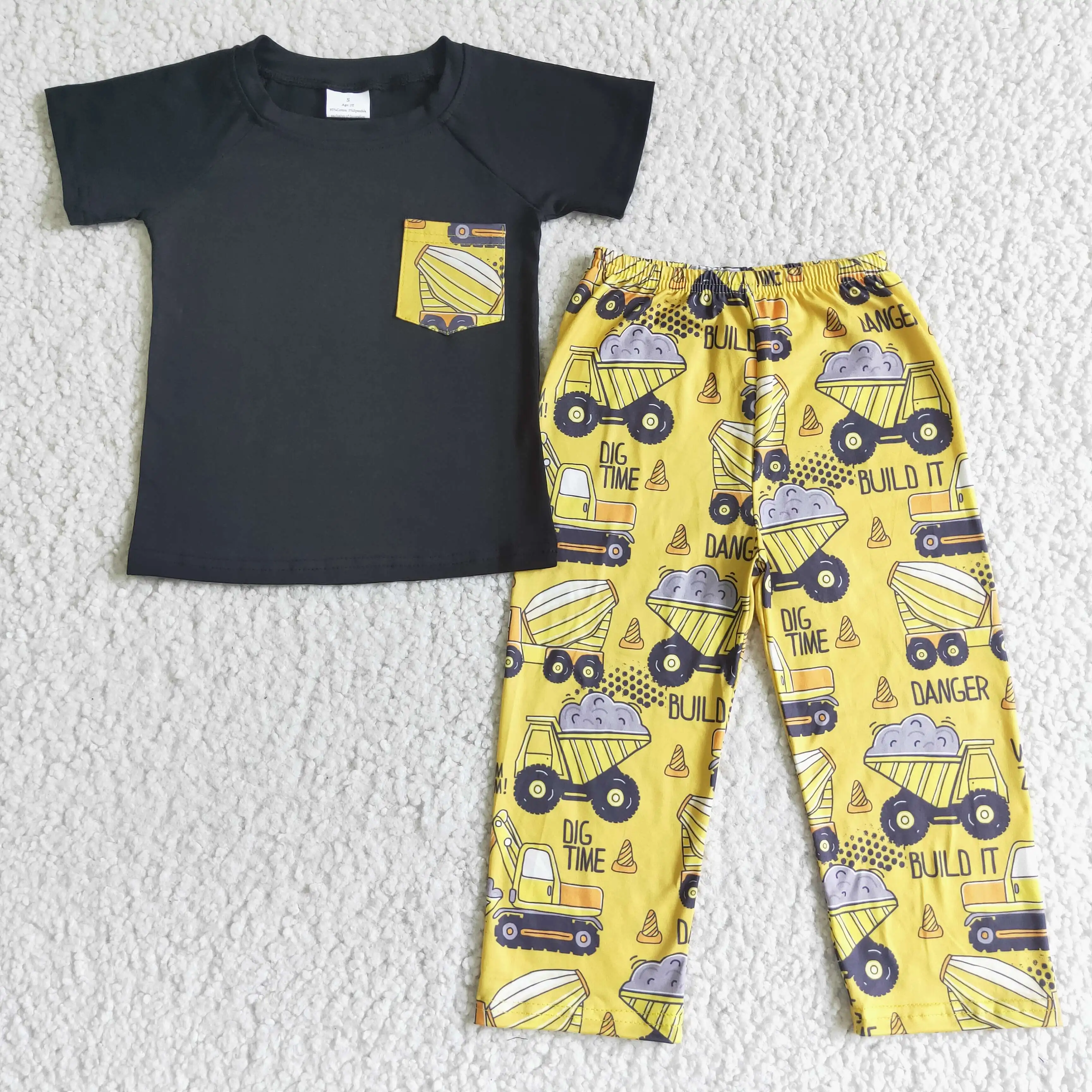 

Wholesale Boy Outfits Excavator Toddler Boy Black Pocket Top T-shirt Sets Straight Trousers Trousers Suit Boutique Outfits