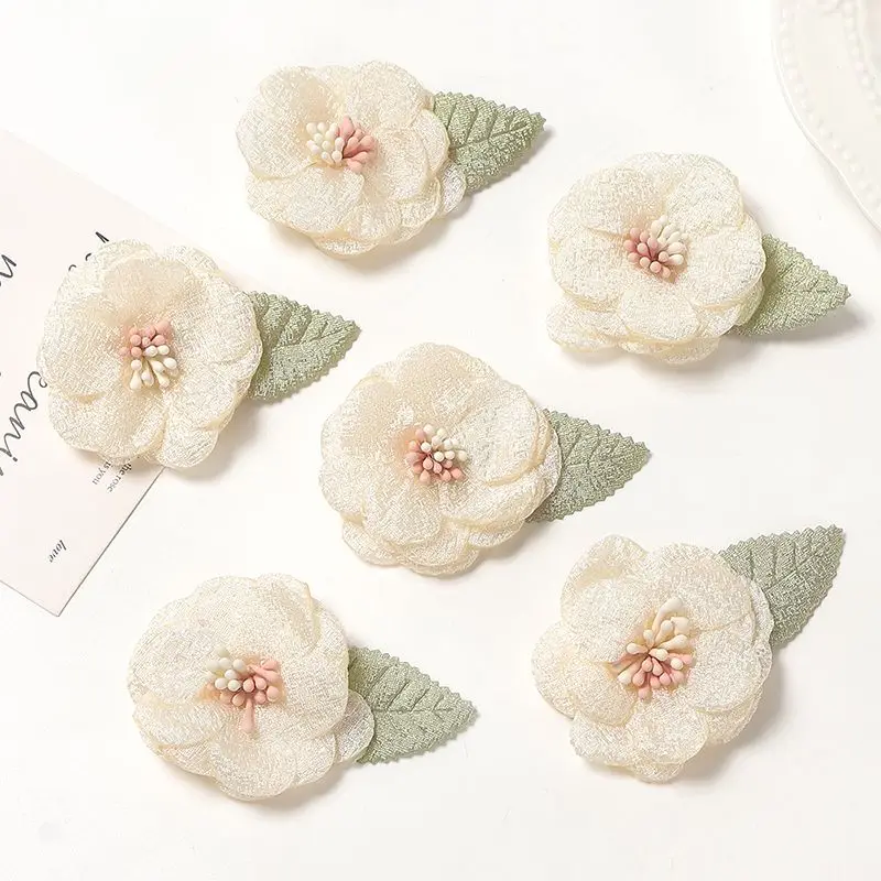 

Искусственные белые шелковые цветы