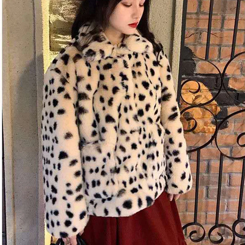 Leopard Short Furry Coats Jacket Woman Winter Clothes 2021 Fashion Turn-Down Collar Plush Coat Women Thick Warm Faux Fur Jackets