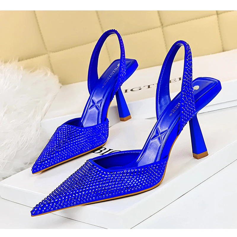 

2022 Spring Women Sandal Shoes Thin High Heel Pointed Toe Slingback Sandals Ladies Fashion Bling Cystal Party Dress Sh