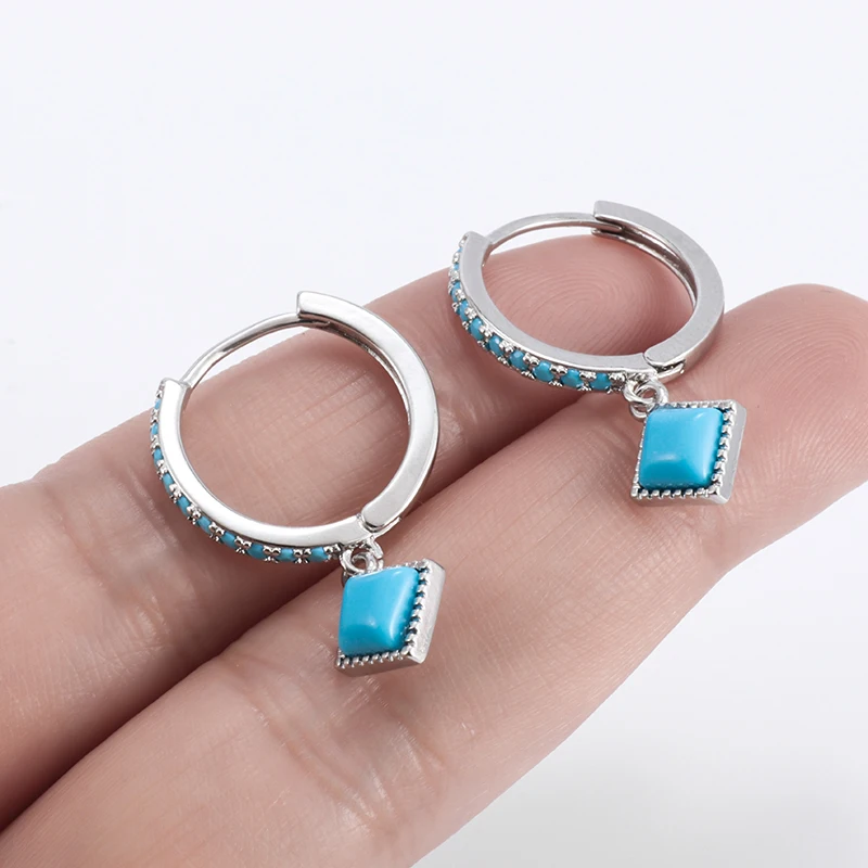 

Elegant Ladies Vintage Exquisite Blue Zircon Inlaid Copper Earrings Pendant Earring High Luxury Jewelry Christmas Gift Wholesale