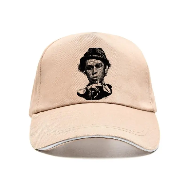 

Новый головной убор Джон Ури для поезда в центр города