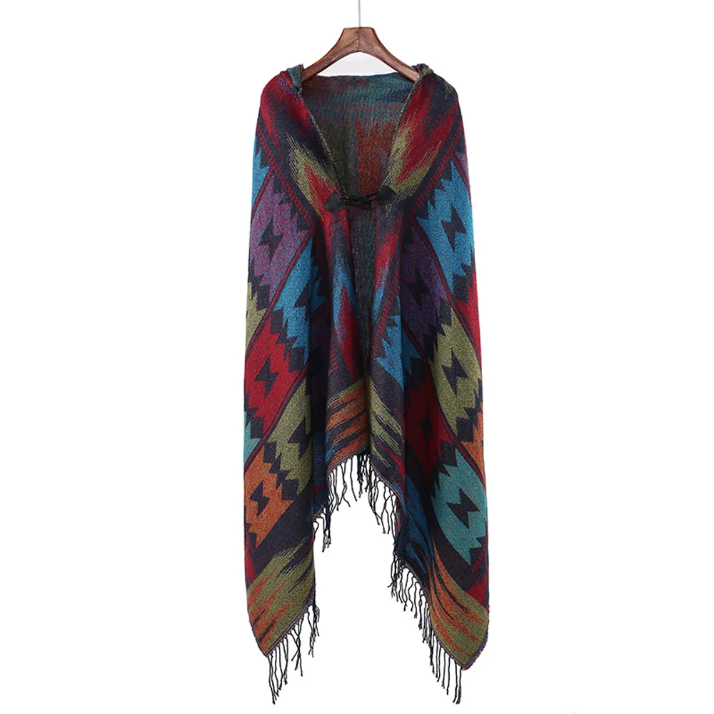 

Демисезонная накидка с капюшоном и имитацией шерсти, с пряжкой в виде рогатого скота