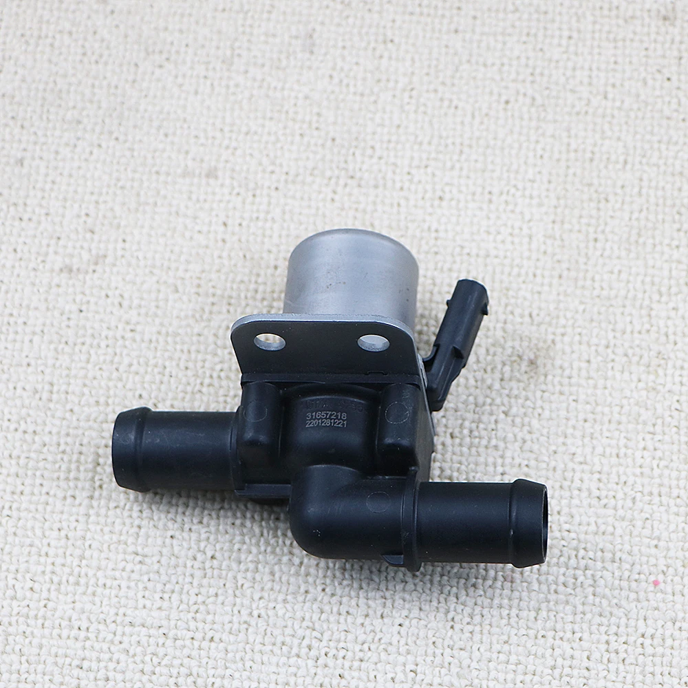 Клапан подключения резервуара для охлаждения двигателя 31657218 клапан теплой воды
