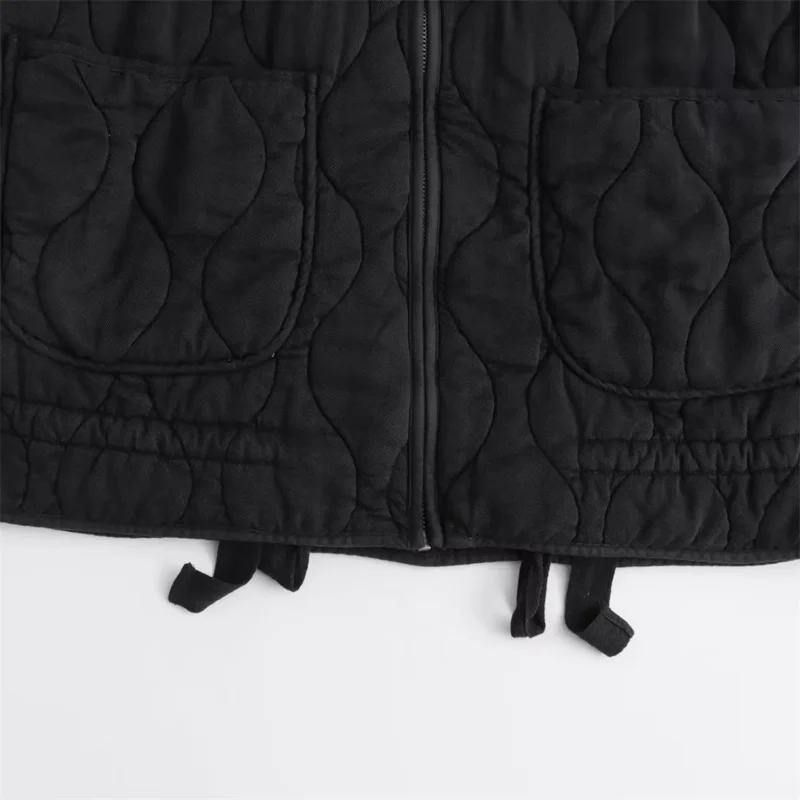 Рисунок 4 - Женское осенне-зимнее пальто с