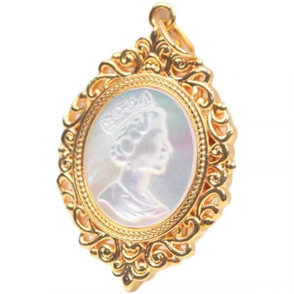 

Original Pendant Royal British Queen Elizabeth Cameo Head Real 18K Gold 3D Hard HandMade Necklace Pendants Cocktail Fine Jewelry