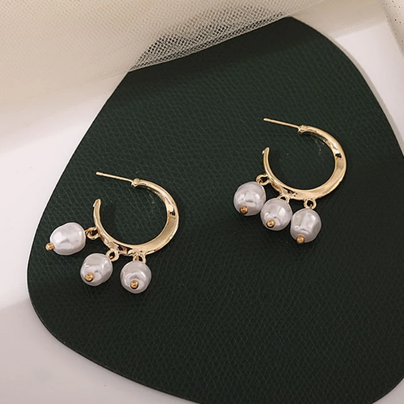 

Water Drop Pearl Women Dangle Earrings Gold Color Metal C-shaped Top Temperament Girls Drop Earrings Fashion Party Gifts